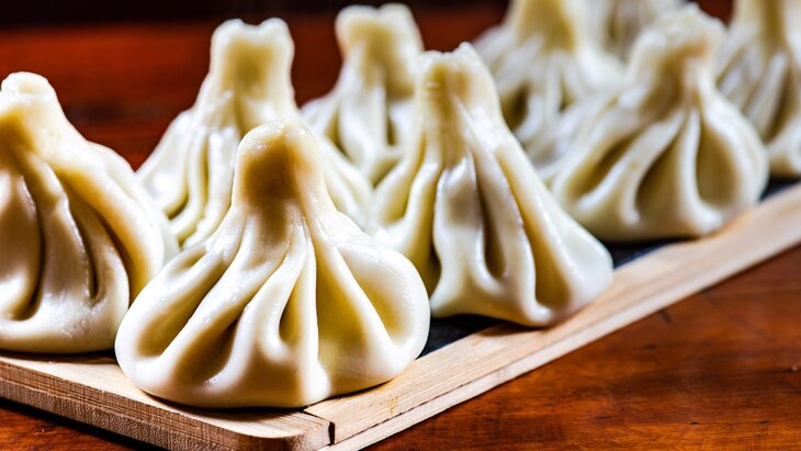 Ресторану в Оренбурге грозит штраф за изображение хинкали вместо куполов храма