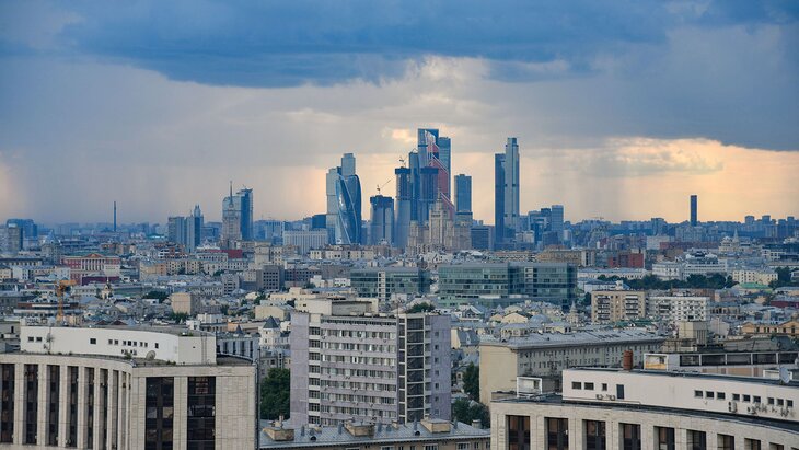 Облачная погода и до 3 градусов тепла ожидаются в Москве в воскресенье