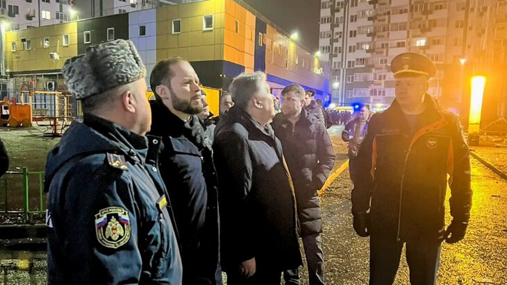 Шесть взрослых и ребенок пострадали при атаке БПЛА на жилой дом в Твери