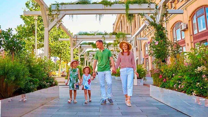 Собянин: Москва делает все возможное, чтобы у каждого ребенка была семья