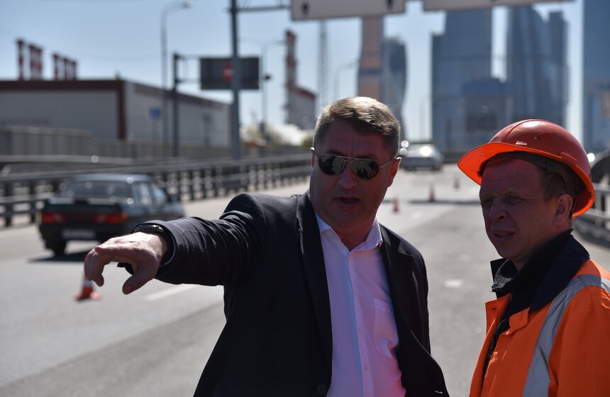 Как обновляют разметку на московских дорогах. Фото 11 фото