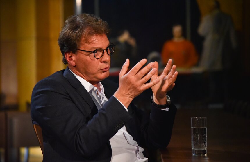 Светлана Савицкая на съемках программы "Важная персона" 12 фото