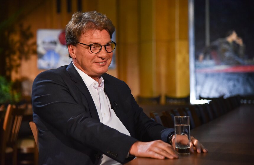 Светлана Савицкая на съемках программы "Важная персона" 6 фото