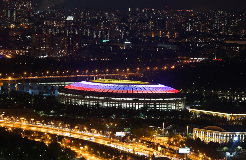 Салют в честь Дня Победы на смотровой площадке "Москва-Сити" 4 фото