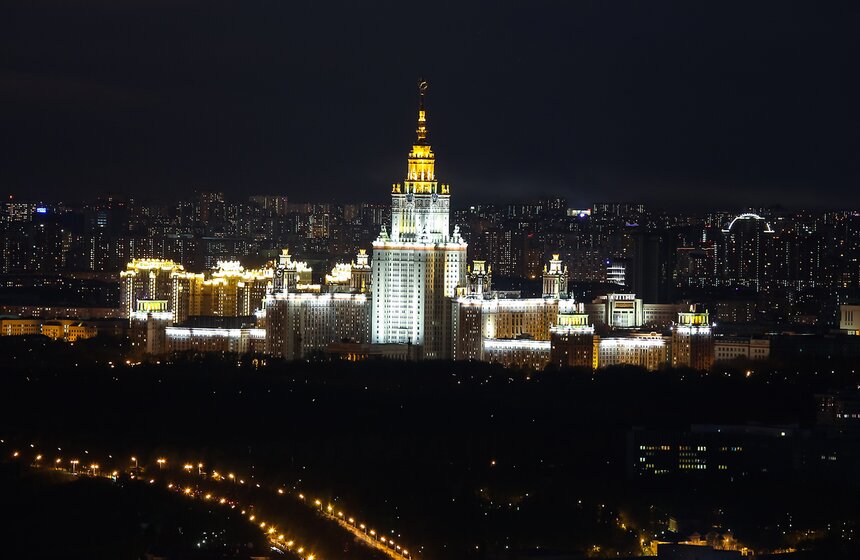 Салют в честь Дня Победы на смотровой площадке "Москва-Сити" 3 фото