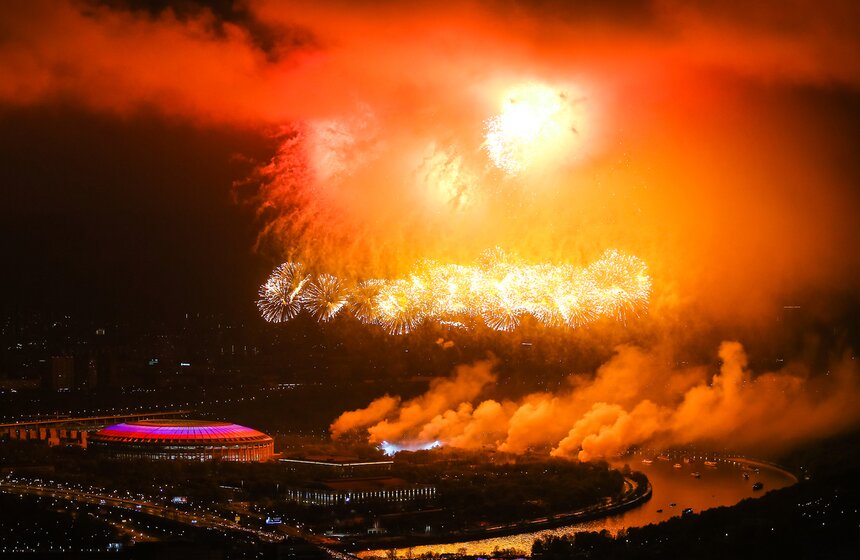 Салют в честь Дня Победы на смотровой площадке "Москва-Сити" 23 фото