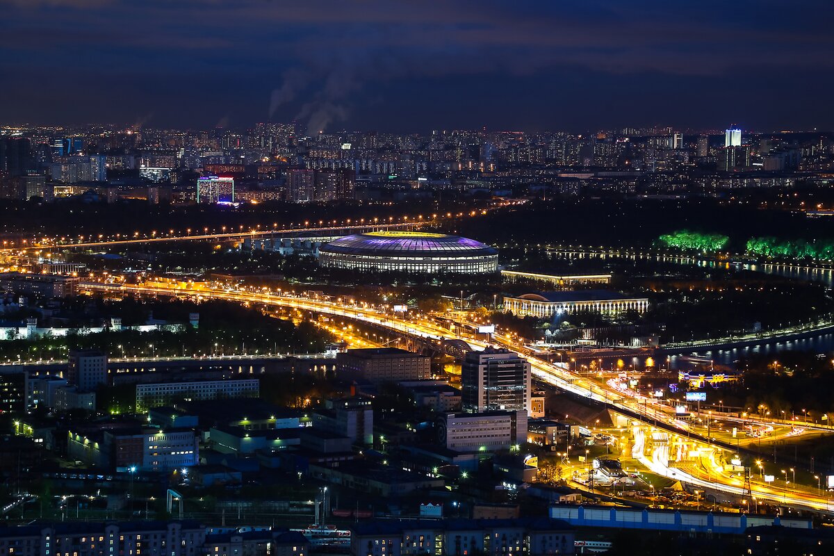 Вид москвы ночью