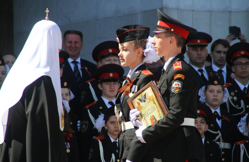 III Парад кадет на Поклонной горе 17 фото