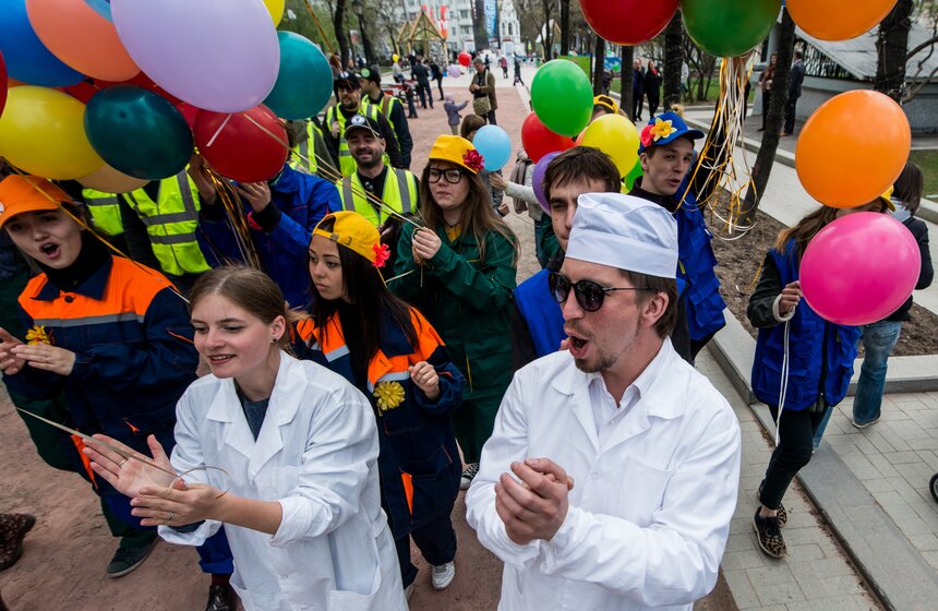 Костюмированный парад-флешмоб фестиваля "Московская весна" 8 фото