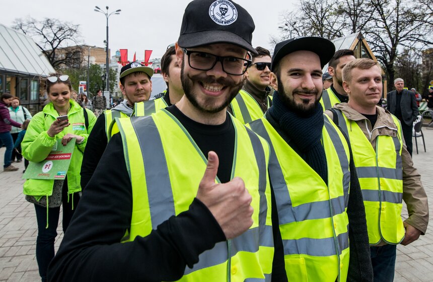 Костюмированный парад-флешмоб фестиваля "Московская весна" 4 фото