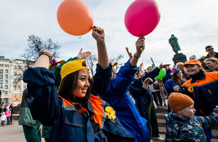 Костюмированный парад-флешмоб фестиваля "Московская весна" 26 фото