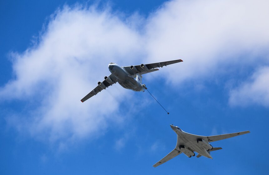 Репетиция воздушной части военного парада прошла в Москве 22 фото