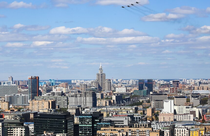 Репетиция воздушной части военного парада прошла в Москве 24 фото