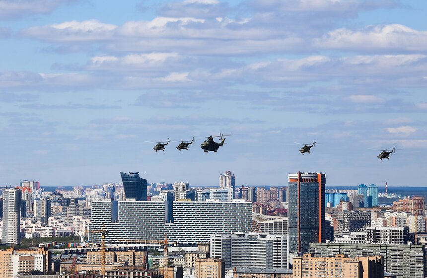 Репетиция воздушной части военного парада прошла в Москве 10 фото