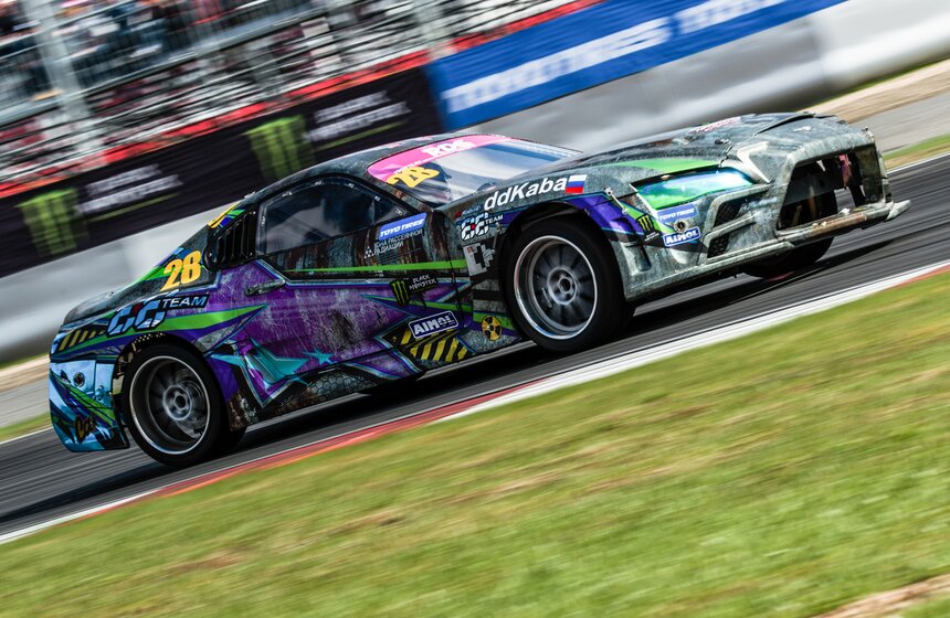 Первый этап чемпионата по дрифту прошел на "Moscow Raceway" 25 фото