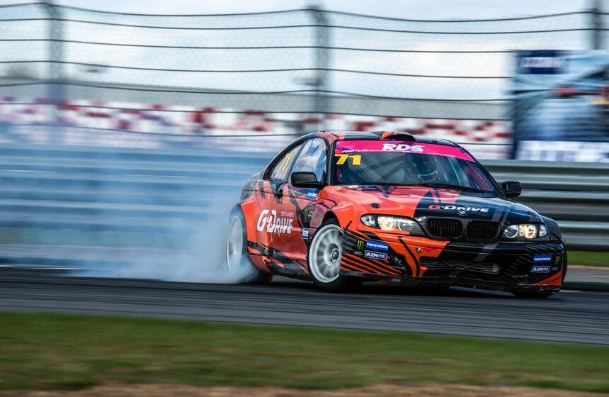 Первый этап чемпионата по дрифту прошел на "Moscow Raceway" 26 фото