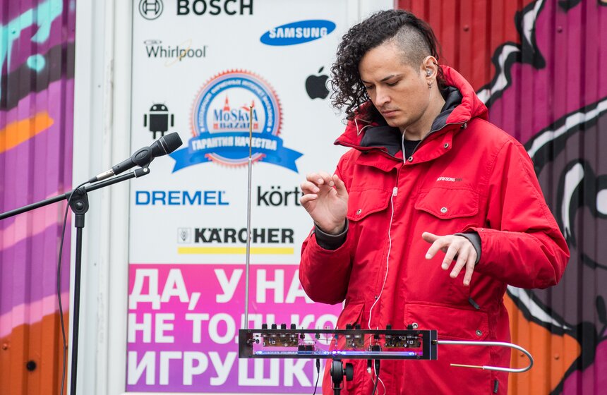 Ежегодный пикник фудтраков прошел на "Флаконе" 4 фото