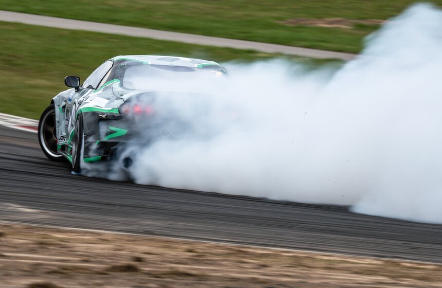 Первый этап чемпионата по дрифту прошел на "Moscow Raceway" 38 фото