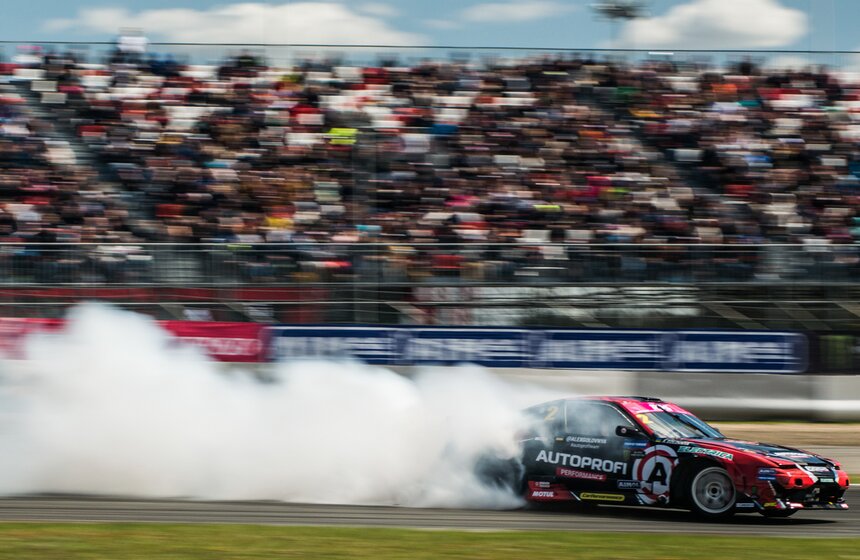 Первый этап чемпионата по дрифту прошел на "Moscow Raceway" 20 фото