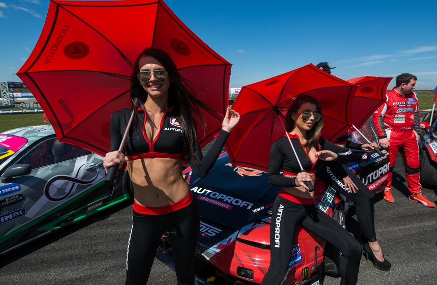 Первый этап чемпионата по дрифту прошел на "Moscow Raceway" 13 фото