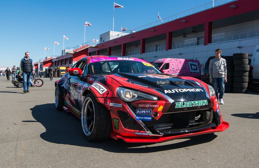 Первый этап чемпионата по дрифту прошел на "Moscow Raceway" 3 фото