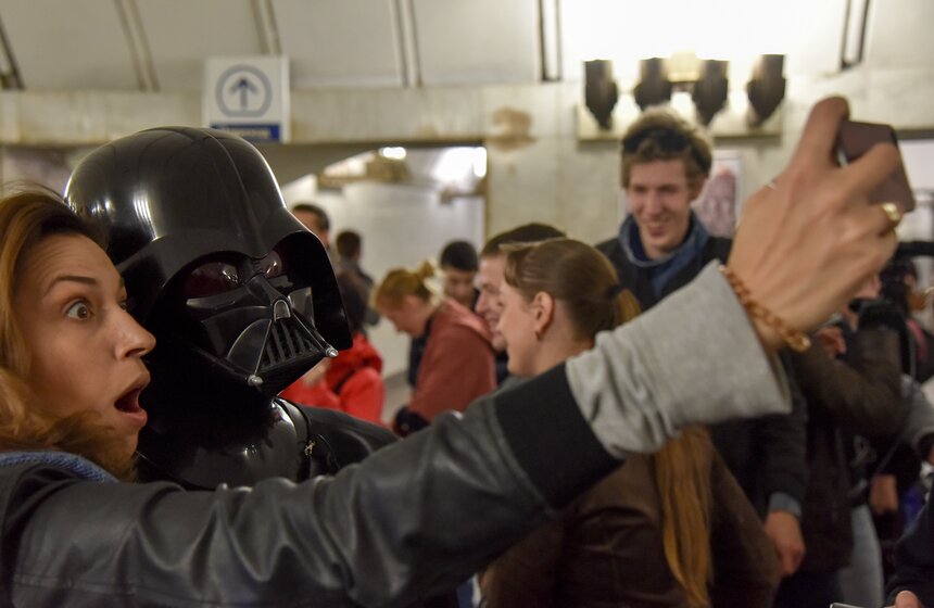 День "Звездных войн" в метро. Фото 29 фото
