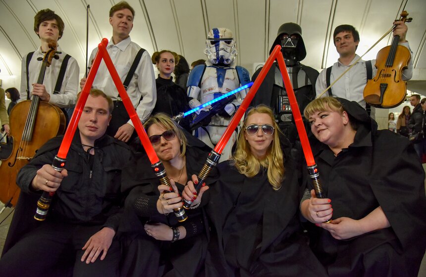 День "Звездных войн" в метро. Фото 27 фото