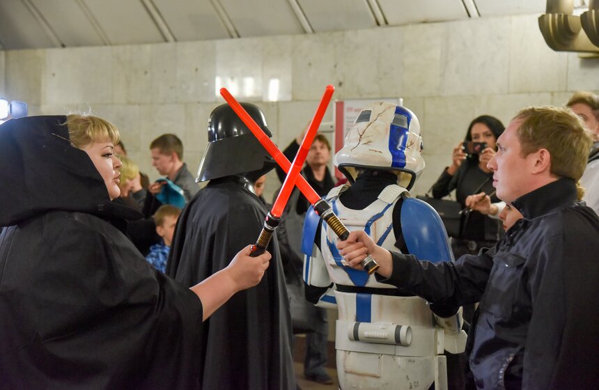 День "Звездных войн" в метро. Фото 26 фото