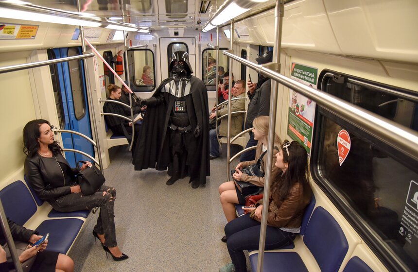 День "Звездных войн" в метро. Фото 11 фото