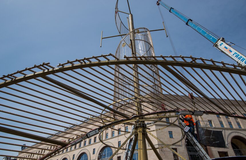 Украшение Москвы к празднованию 72-й годовщины Победы в ВОВ 17 фото