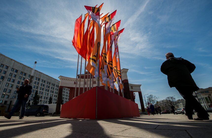 Украшение Москвы к празднованию 72-й годовщины Победы в ВОВ 5 фото