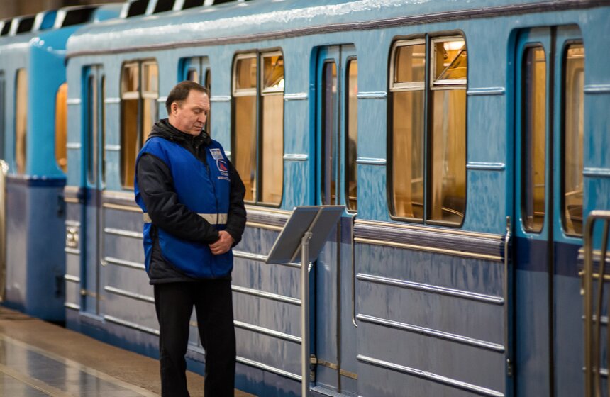 Выставка ретро-вагонов в московском метро. Фото 25 фото