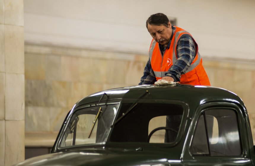 Выставка ретро-вагонов в московском метро. Фото 24 фото