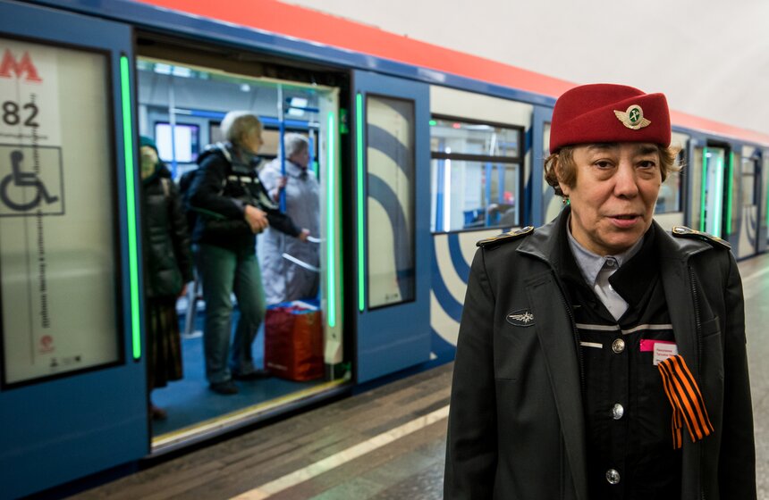 Парад поездов Кольцевой линии метро. Фото 19 фото
