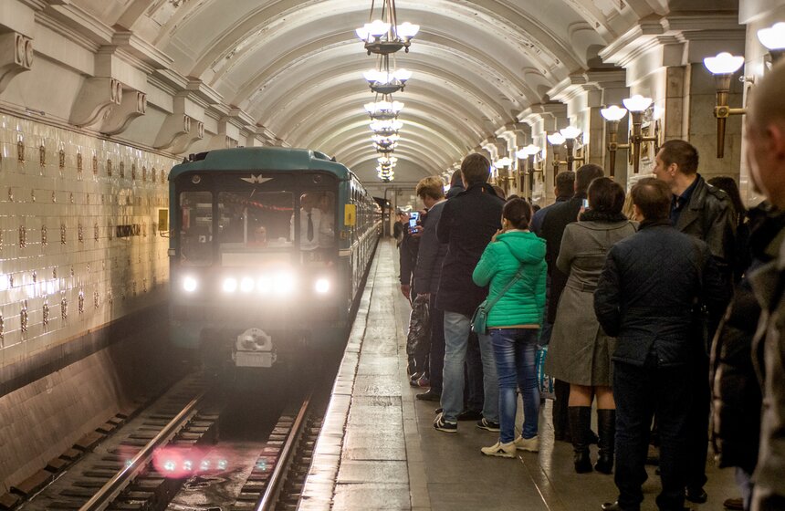 Парад поездов Кольцевой линии метро. Фото 7 фото
