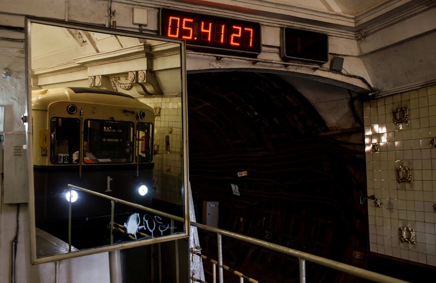 Парад поездов Кольцевой линии метро. Фото 4 фото