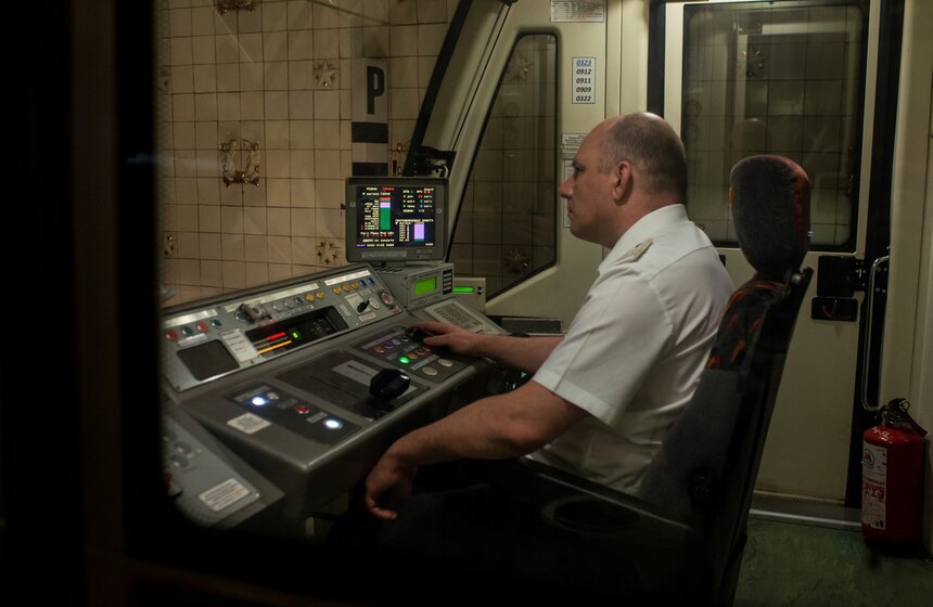 Парад поездов Кольцевой линии метро. Фото 13 фото