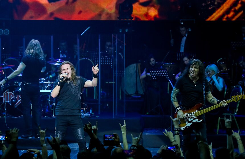 "Ария" выступила с концертом в Крокус Сити Холле 32 фото