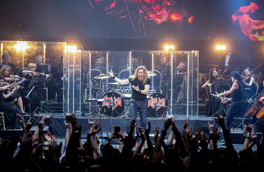 "Ария" выступила с концертом в Крокус Сити Холле 8 фото