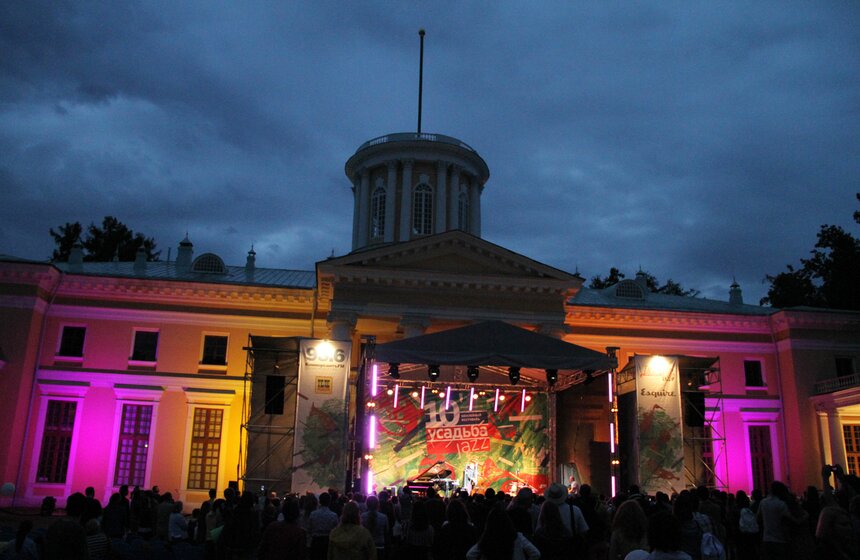 Десятый фестиваль "Усадьба Jazz" прошел  в "Архангельском" 20 фото