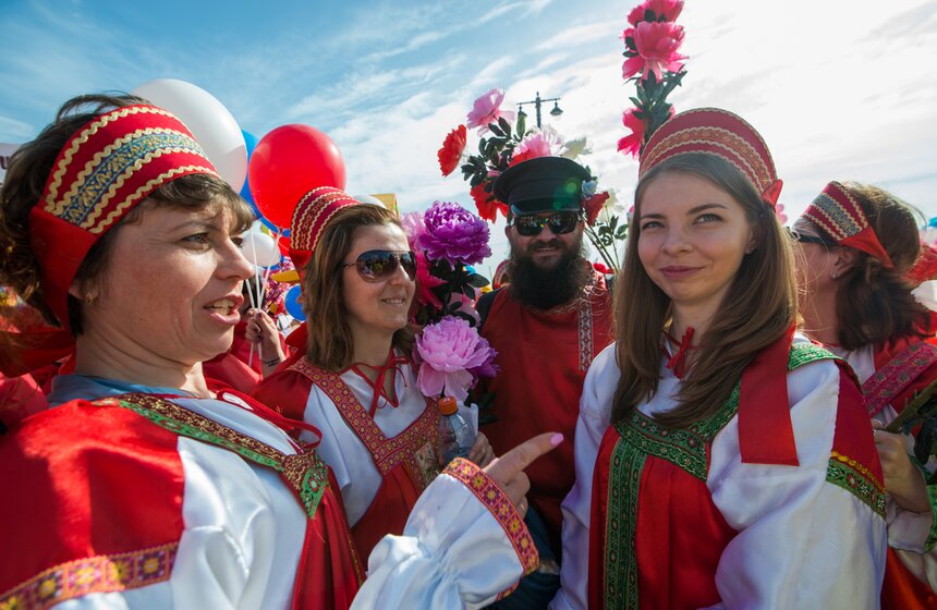 Как прошел Первомай в Москве. Фото 17 фото