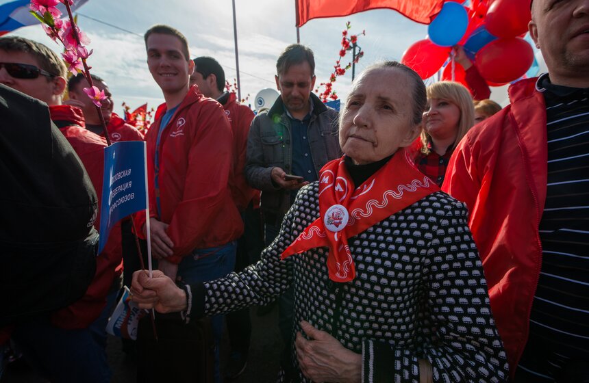 Как прошел Первомай в Москве. Фото 9 фото