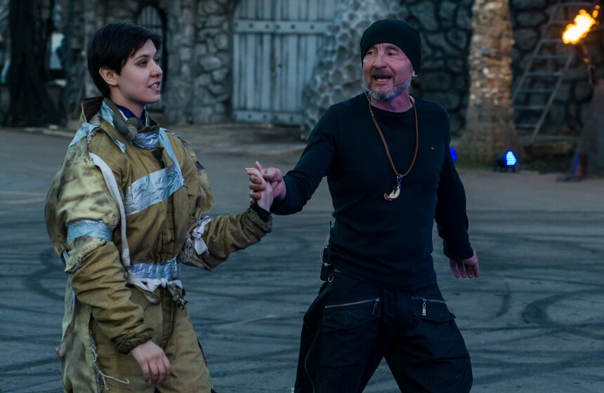 Шоу каскадеров "Русский Форсаж" поразило трюками и рекордами 9 фото