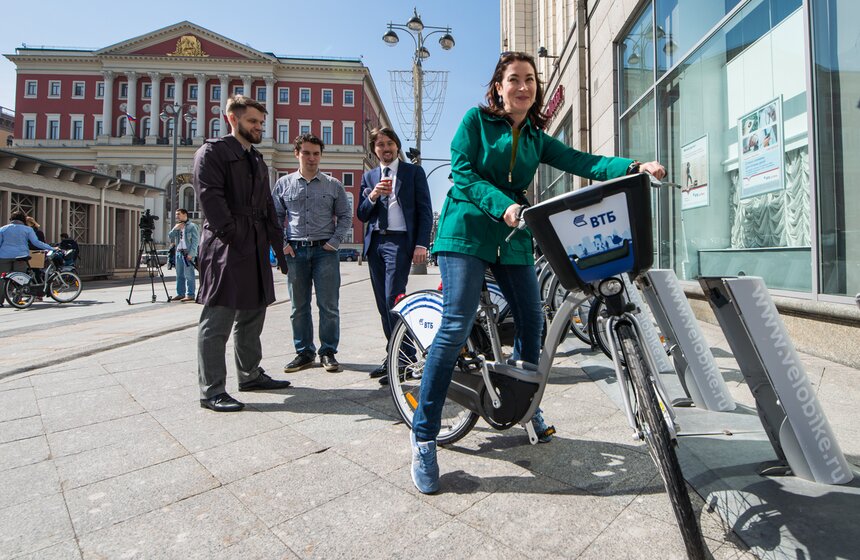 Сезон городского велопроката официально открыли в Москве 12 фото