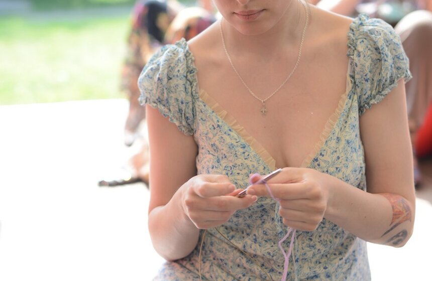 В столице прошел вязальный флешмоб 8 фото