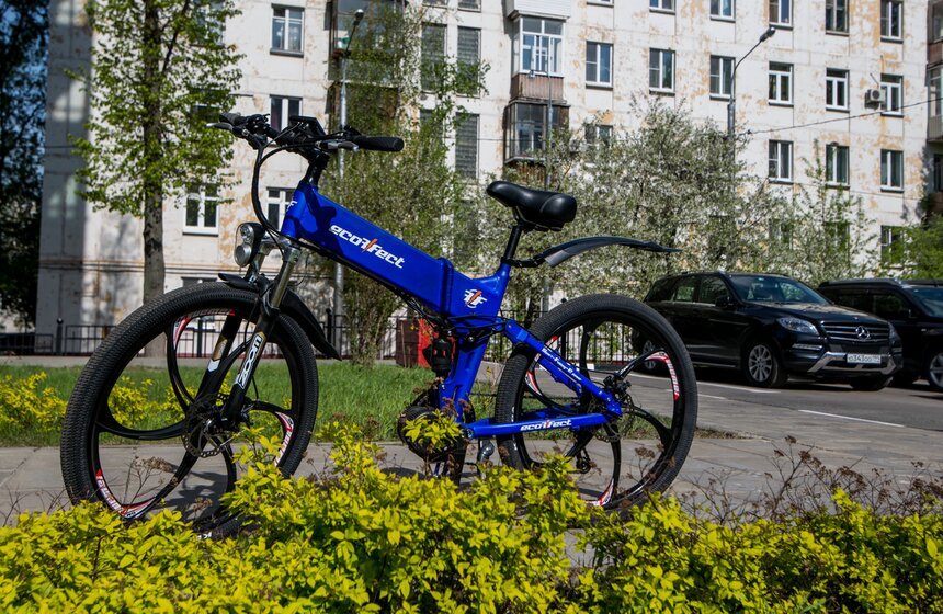 Кульбачевский принял участие в акции "На работу на велосипеде" 2 фото