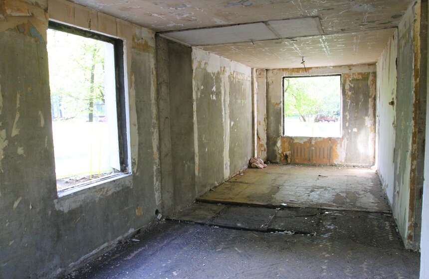 Снос пятиэтажки первого периода индустриального домостроения 5 фото