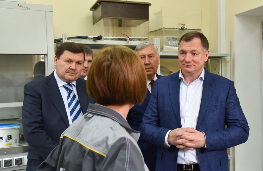 Хуснуллин осмотрел Центр экспертиз в строительстве 12 фото