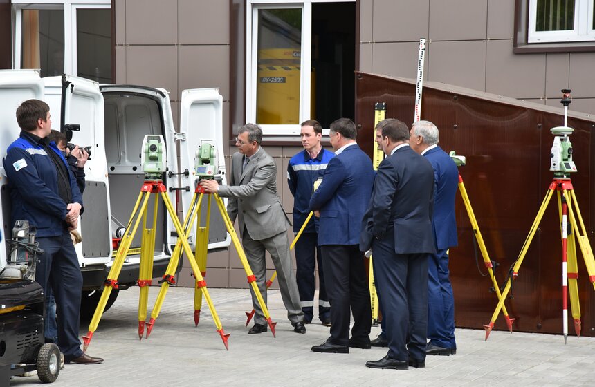 Хуснуллин осмотрел Центр экспертиз в строительстве 11 фото