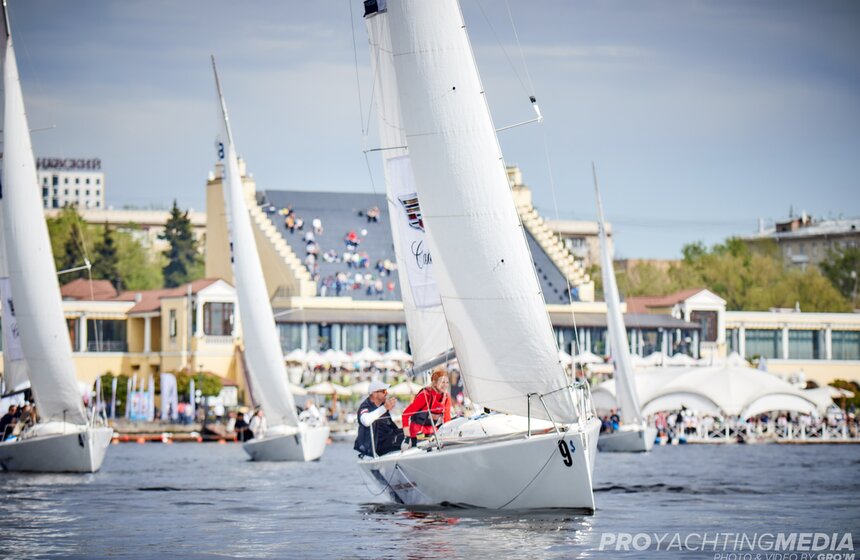 Открытие парусного сезона в Москве 12 фото